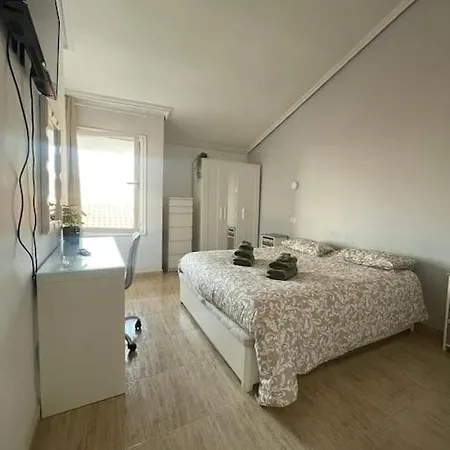 4 Seasons House *
